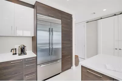 100 1st Avenue N #1706, Saint Petersburg, FL 33701 - Photo 10
