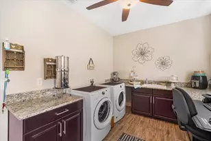 31737 Fairhill Dr, Wesley Chapel, FL 33543 - Photo 20
