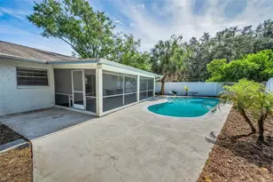 7404 Clearview Dr, Tampa, FL 33634 - Photo 28