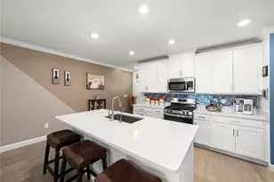 17308 Holly Wl Ave, Wimauma, FL 33598 - Photo 10