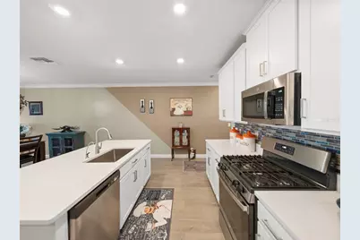 17308 Holly Well Avenue, Wimauma, FL 33598 - Photo 8
