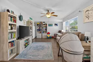 1146 King Arthur Ct, Dunedin, FL 34698 - Photo 34