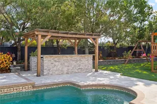 2550 Grand Lakeside Dr, Palm Harbor, FL 34684 - Photo 38