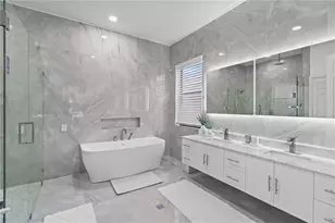 2550 Grand Lakeside Dr, Palm Harbor, FL 34684 - Photo 8