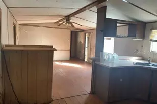 4905 Merrin Rd, Plant City, FL 33565 - Photo 8