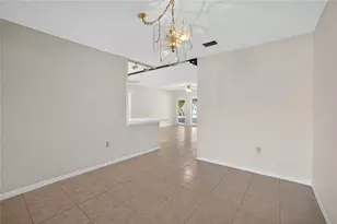 1207 Eastloch Ct, Sun City Center, FL 33573 - Photo 12