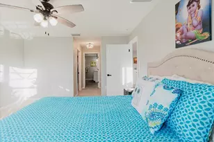 7771 Davie Ray Dr, Zephyrhills, FL 33540 - Photo 16