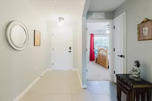 7771 Davie Ray Dr, Zephyrhills, FL 33540 - Photo 4