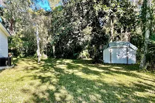 3786 Cr 405N, Lake Panasoffkee, FL 33538 - Photo 32