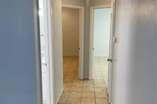 2917 61st Ave N, Saint Petersburg, FL 33714 - Photo 6