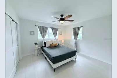 1558 Delaware Avenue NE, Saint Petersburg, FL 33703 - Photo 10