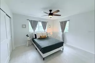 1558 Delaware Ave NE, Saint Petersburg, FL 33703 - Photo 10