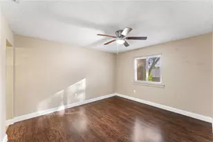 2928 Bancroft Cir E, Palm Harbor, FL 34683 - Photo 12