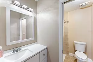 2928 Bancroft Cir E, Palm Harbor, FL 34683 - Photo 16