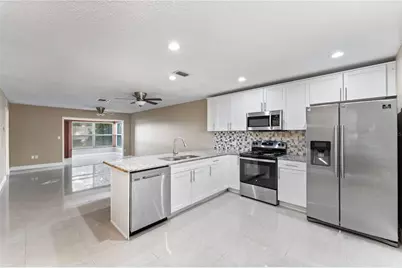 2928 Bancroft Circle E #E, Palm Harbor, FL 34683 - Photo 4