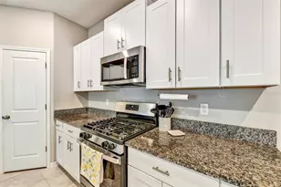 9742 Lemon Drop Loop, Sun City Center, FL 33573 - Photo 14