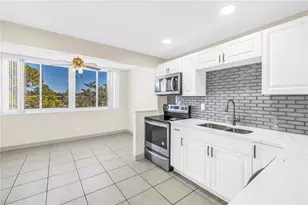 5095 Bay St NE, Saint Petersburg, FL 33703 - Photo 8