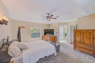 757 Bayshore Dr, Tarpon Springs, FL 34689 - Photo 26
