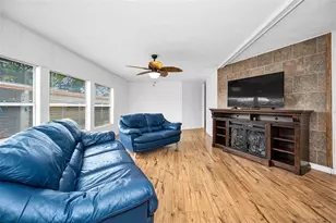 7 Mountain Laurel Dr, Palm Harbor, FL 34684 - Photo 2