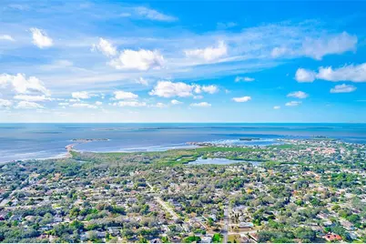 757 Bayshore Dr, Tarpon Springs, FL 34689 - Photo 68