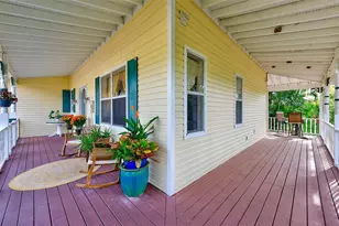 757 Bayshore Dr, Tarpon Springs, FL 34689 - Photo 6