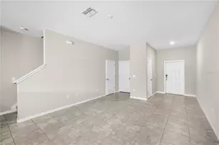 2108 Golden Falcon Dr, Ruskin, FL 33570 - Photo 6