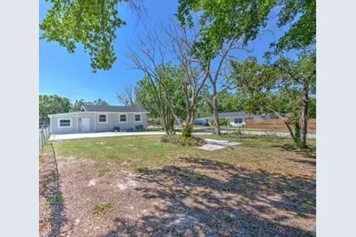 2002 E Hanna Avenue, Tampa, FL 33610 - Photo 2
