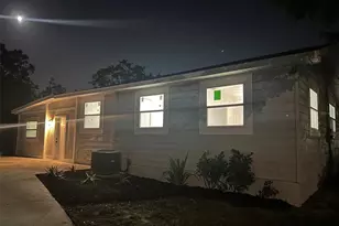 2002 E Hanna Ave, Tampa, FL 33610 - Photo 12