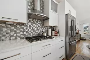 21 Crescent Pl S, Saint Petersburg, FL 33711 - Photo 16