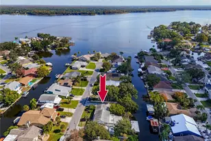 75 N Canal Dr, Palm Harbor, FL 34684 - Photo 2