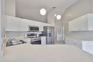 731 Winterbrooke Way, Sun City Center, FL 33573 - Photo 18