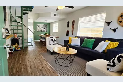 10213 N Ojus Drive, Tampa, FL 33617 - Photo 2