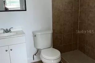 2403 Durham St, Tampa, FL 33605 - Photo 10