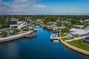 510 Lewis Blvd SE, Saint Petersburg, FL 33705 - Photo 6