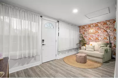 2340 10th Street S, Saint Petersburg, FL 33705 - Photo 16