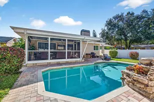 2366 Pembrook Dr, Clearwater, FL 33764 - Photo 44