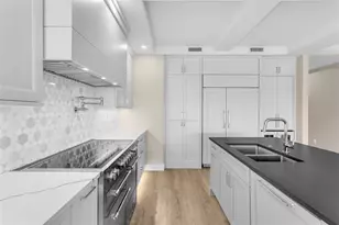 455 Pinellas Bayway S, Tierra Verde, FL 33715 - Photo 12