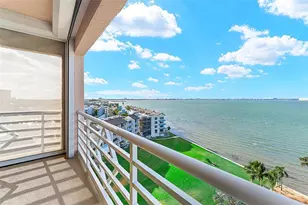 4951 Bacopa Ln S, Saint Petersburg, FL 33715 - Photo 4