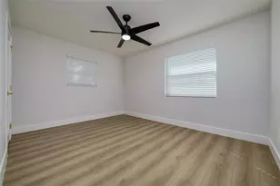 463 Davison Ave NE, Saint Petersburg, FL 33703 - Photo 20