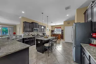 2434 Dakota Rock Dr, Ruskin, FL 33570 - Photo 8