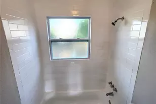 803 W Sitka St, Tampa, FL 33604 - Photo 18