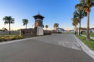 9185 Sanders Tree Loop, Wesley Chapel, FL 33545 - Photo 40