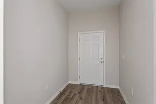9284 Pavilion Shade Dr, Zephyrhills, FL 33541 - Photo 12
