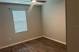 7128 Steer Blade Dr, Zephyrhills, FL 33541 - Photo 6