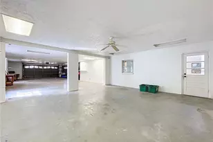 1601 N Riverhills Dr, Temple Terrace, FL 33617 - Photo 98