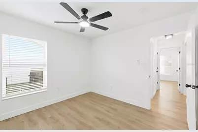 389 Arbor Drive W, Palm Harbor, FL 34683 - Photo 22