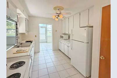 1220 57th Street N #101C, Saint Petersburg, FL 33710 - Photo 6