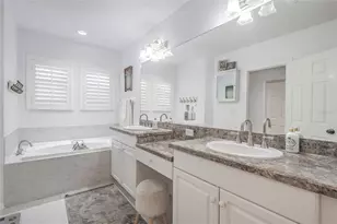 2878 Bayshore Trails Dr, Tampa, FL 33611 - Photo 24