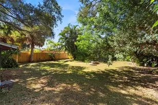 7095 111th St, Seminole, FL 33772 - Photo 24