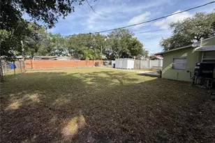 425 40th Ave NE, Saint Petersburg, FL 33703 - Photo 6